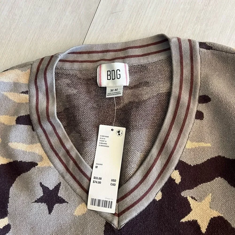 BDG Addison V Neck Ribbed Knit Sweater size M
